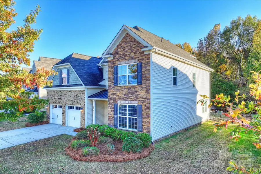 8026 Kelburn Lane, Charlotte, NC 28273 - Image #2