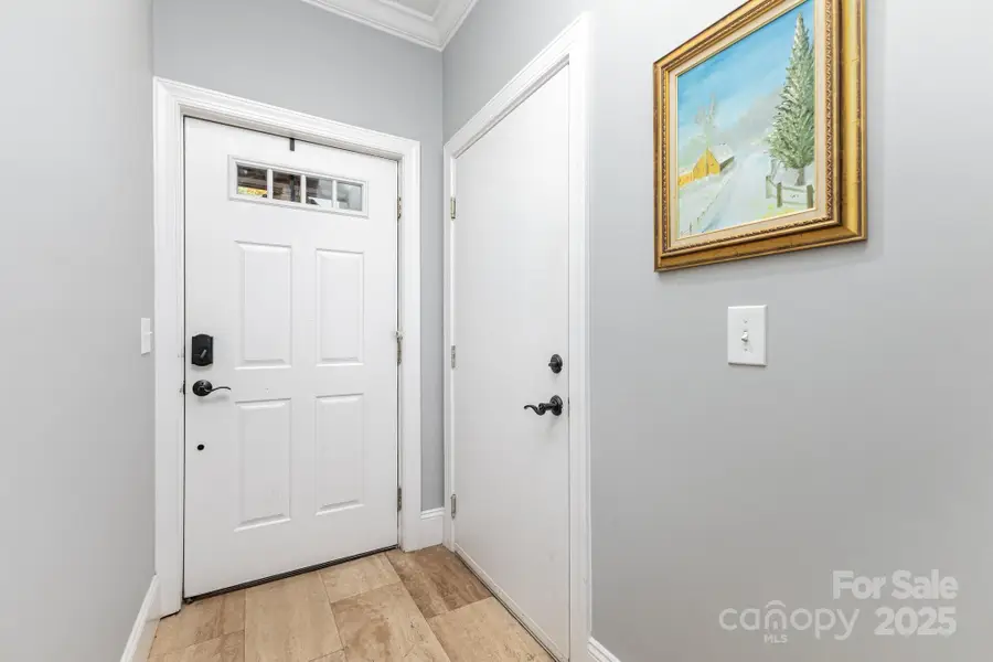 239 N Dotger Avenue N #F-7, Charlotte, NC 28207 - Image #3