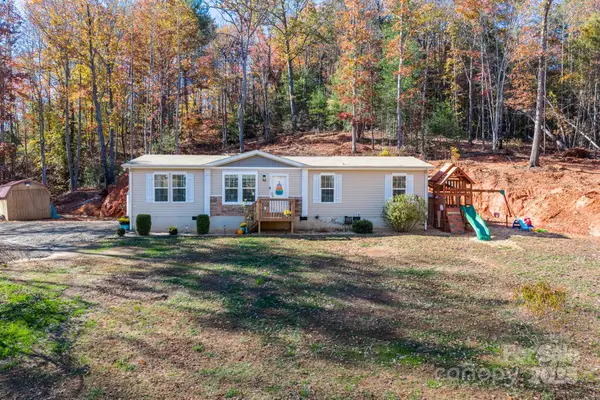 2603 Setzers Gap Road, Lenoir, NC 28645