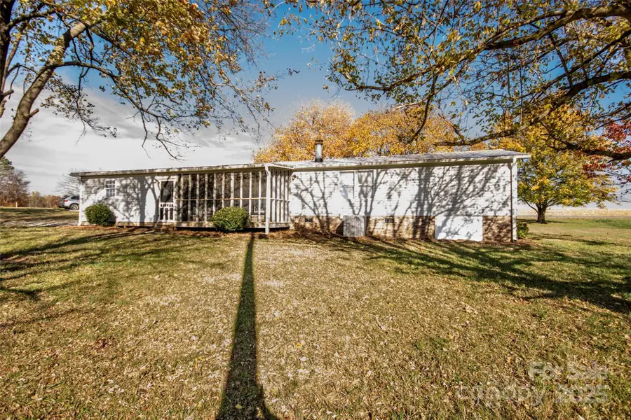 943 Tabor Road, Olin, NC 28660 - Image #3