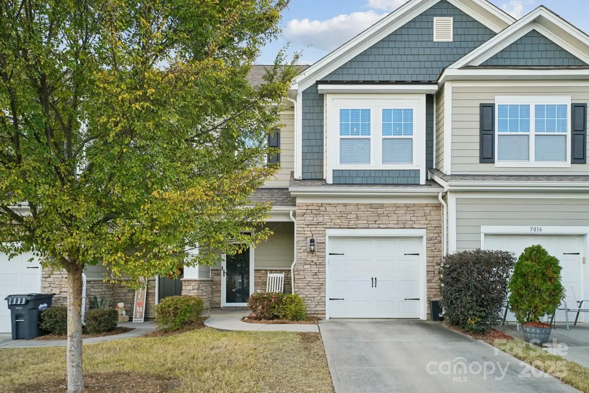 5020 Harris Woods Boulevard, Charlotte, NC 28269 - Image #1