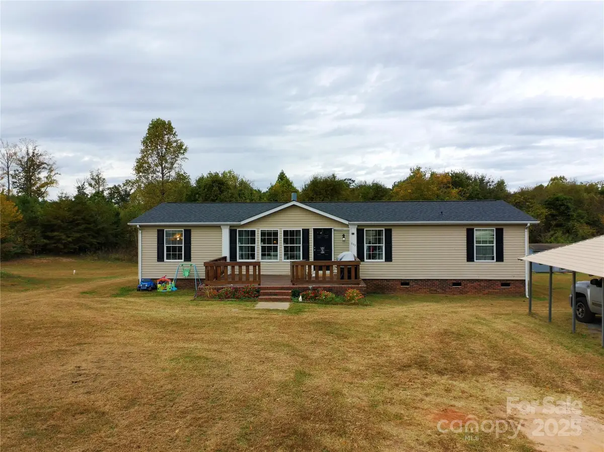 1007 W Cabaniss Road, Shelby, NC 28150 - Image #1