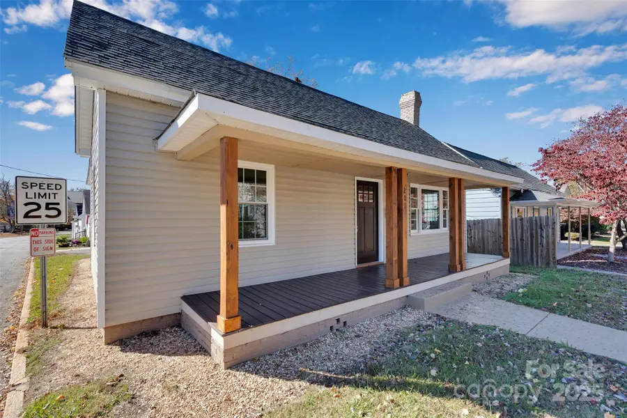 201 W Mccubbins Street, Salisbury, NC 28144 - Image #2