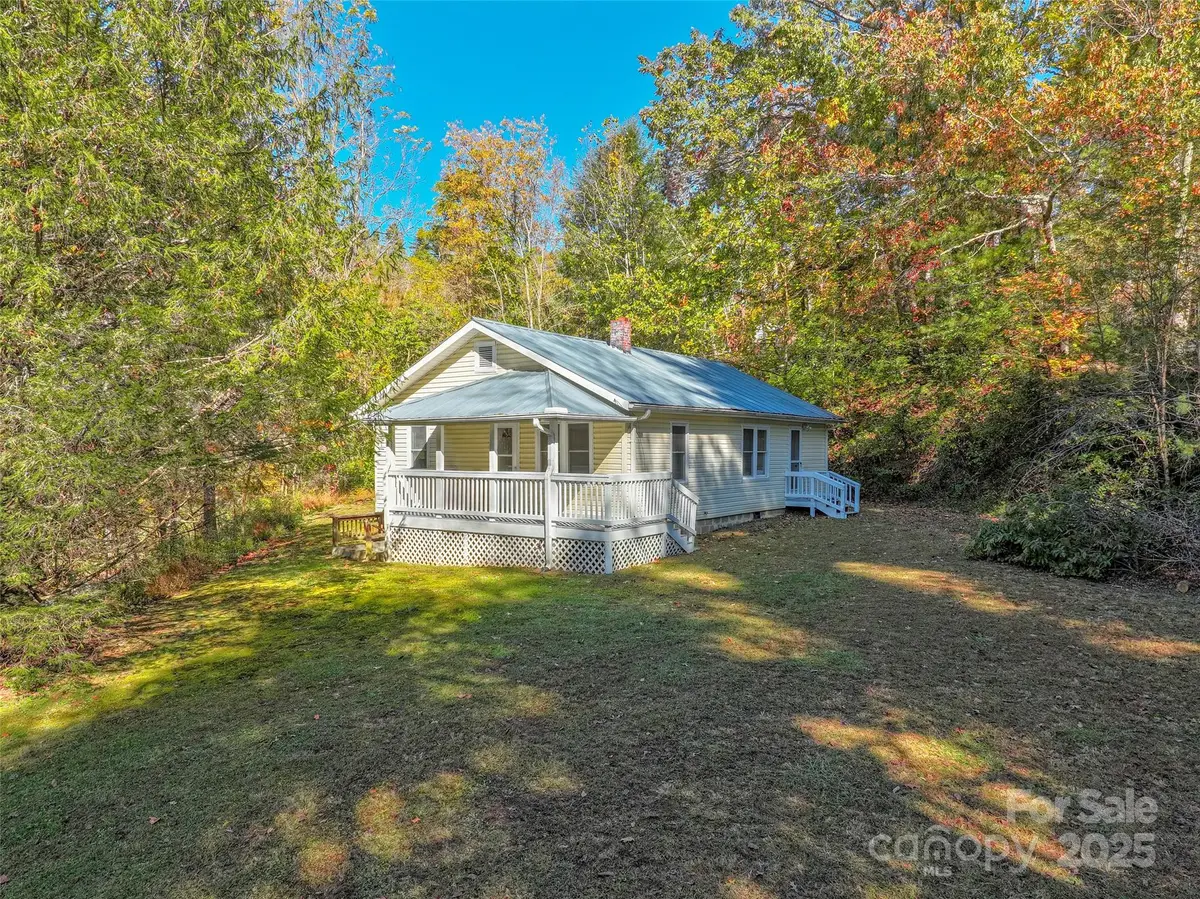 96 Thompson Road, Spruce Pine, NC 28777 - Image #1