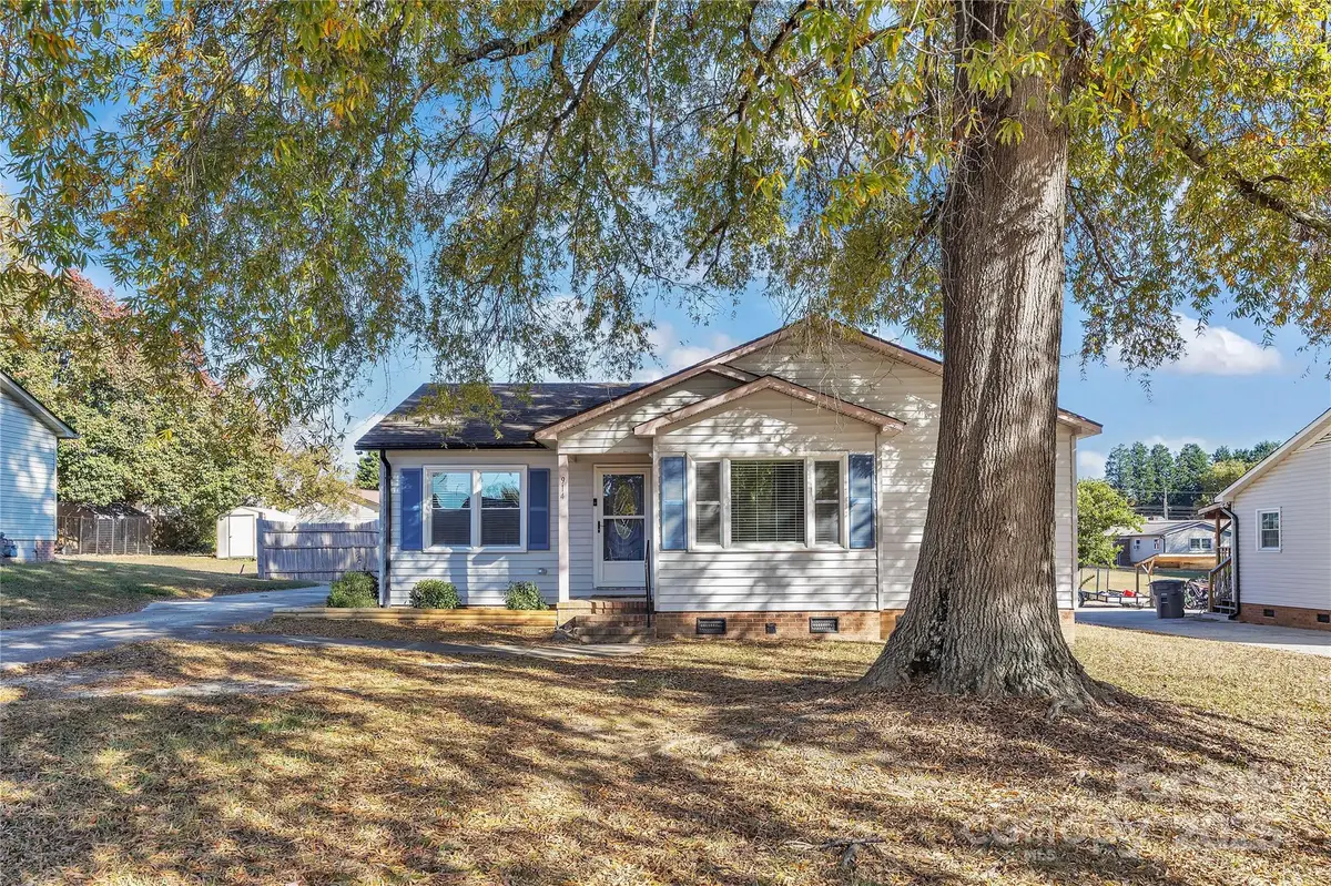914 Carolyn Avenue, Kannapolis, NC 28083 - Image #1