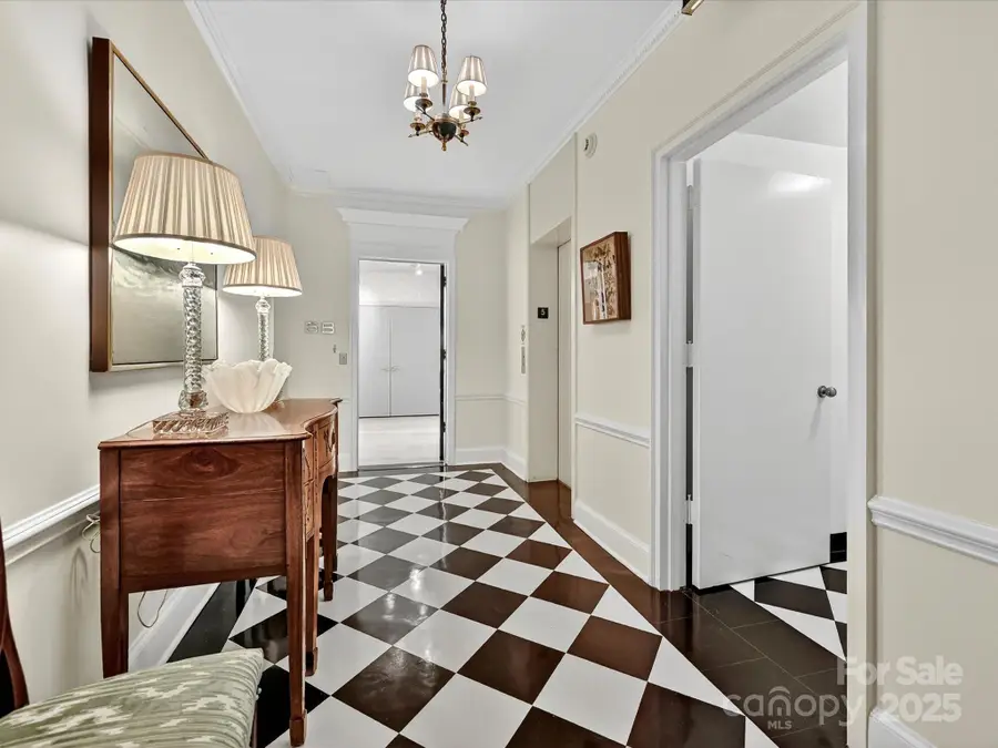 2633 Richardson Drive #5B, Charlotte, NC 28211 - Image #2