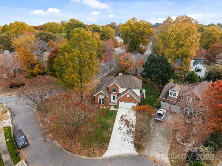 102 Lake Davidson Circle, Davidson, NC 28036 - Image #2