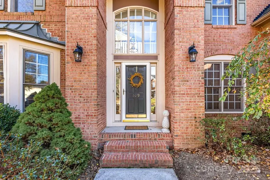 109 N Audubon Avenue, Mooresville, NC 28117 - Image #2
