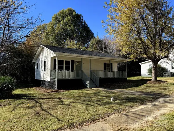 1208 N Ashe Avenue, Newton, NC 28658