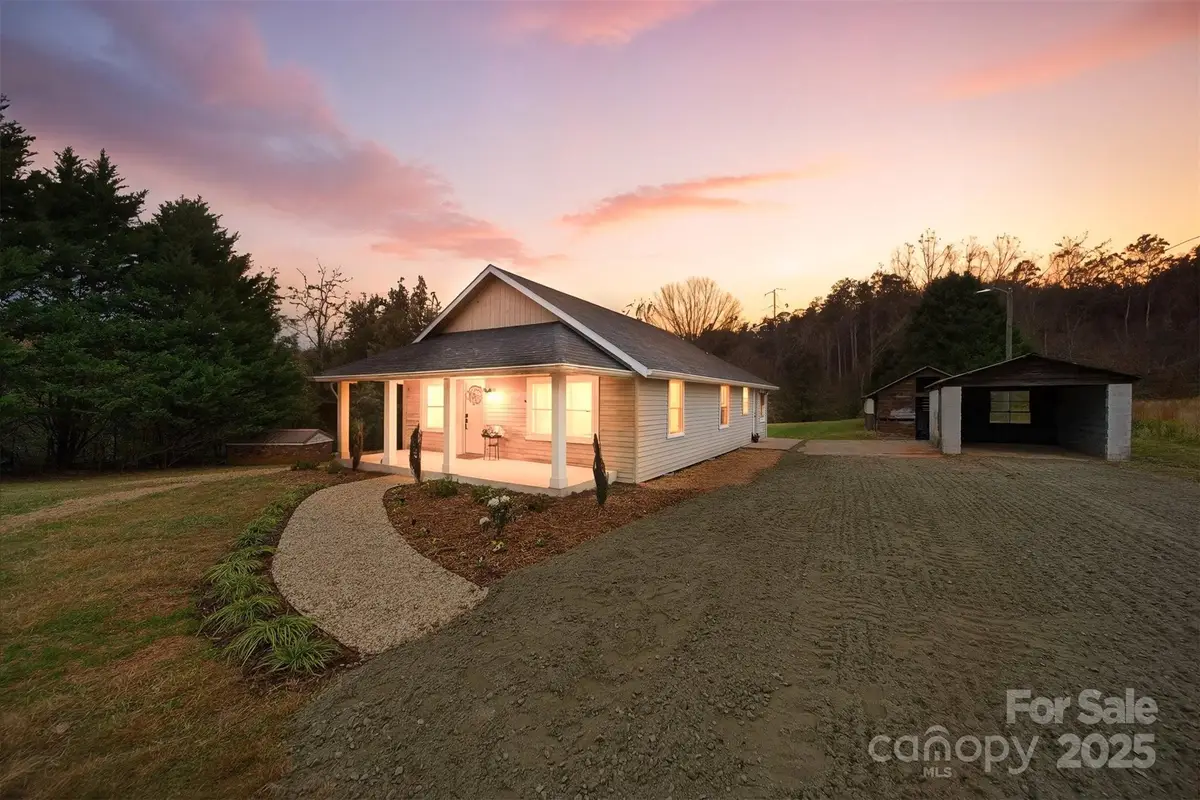 2027 Old Shelby Road, Hickory, NC 28602 - Image #1