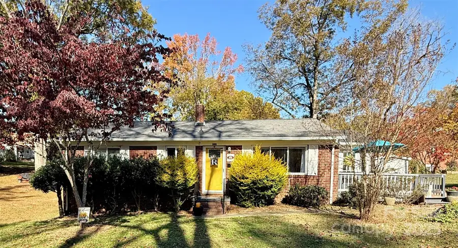 302 W Carroll Street, Cherryville, NC 28021 - Image #2