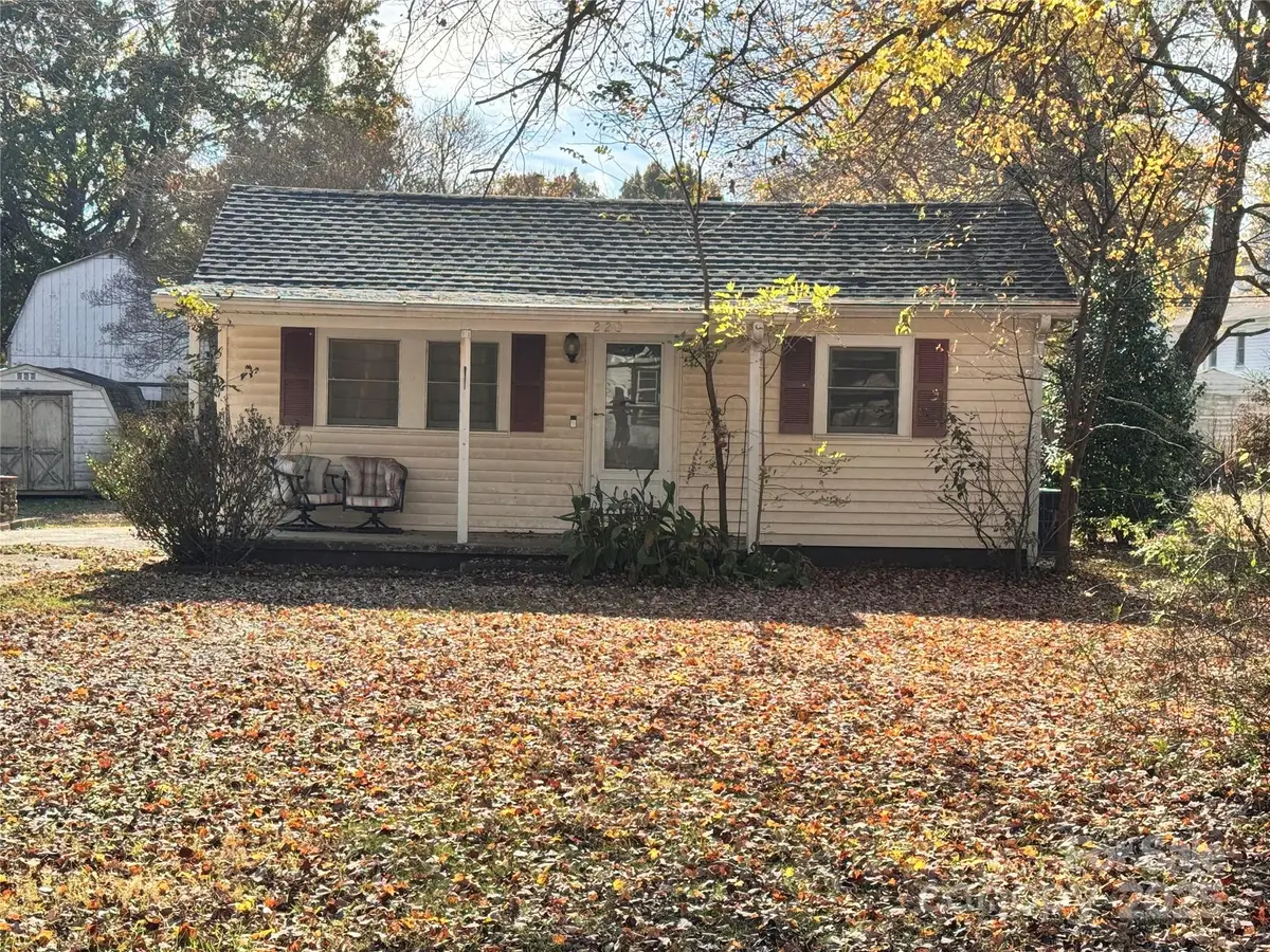 220 Highland Avenue Sw, Concord, NC 28027 - Image #1