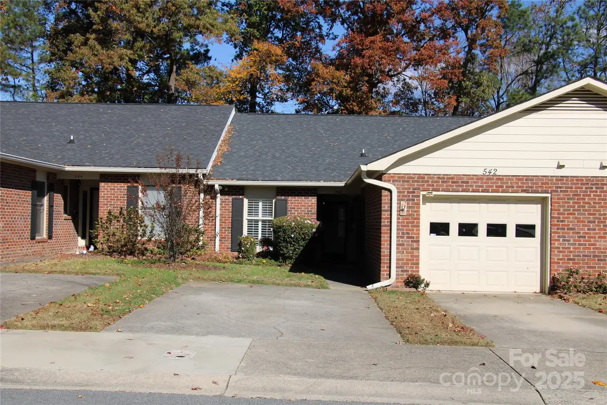 542 Camrose Circle Ne, Concord, NC 28025 - Image #1