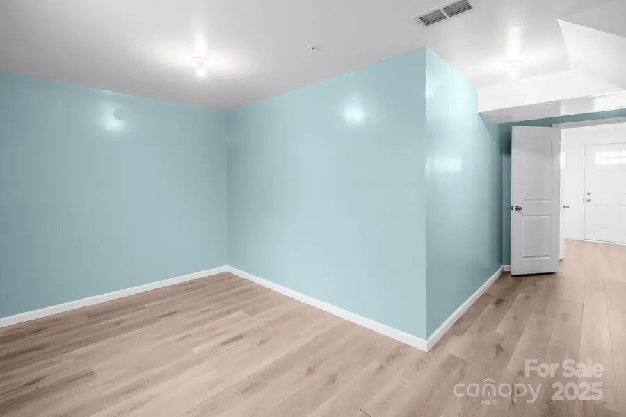 2715 Sydney Overlook Lane, Charlotte, NC 28269 - Image #3