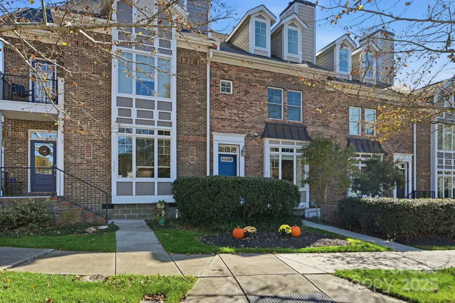 329 Spring Street, Davidson, NC 28036 - Image #2