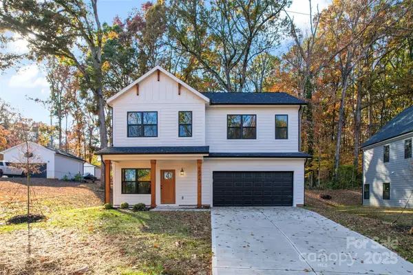 8821 Dogwood Drive, Charlotte, NC 28215
