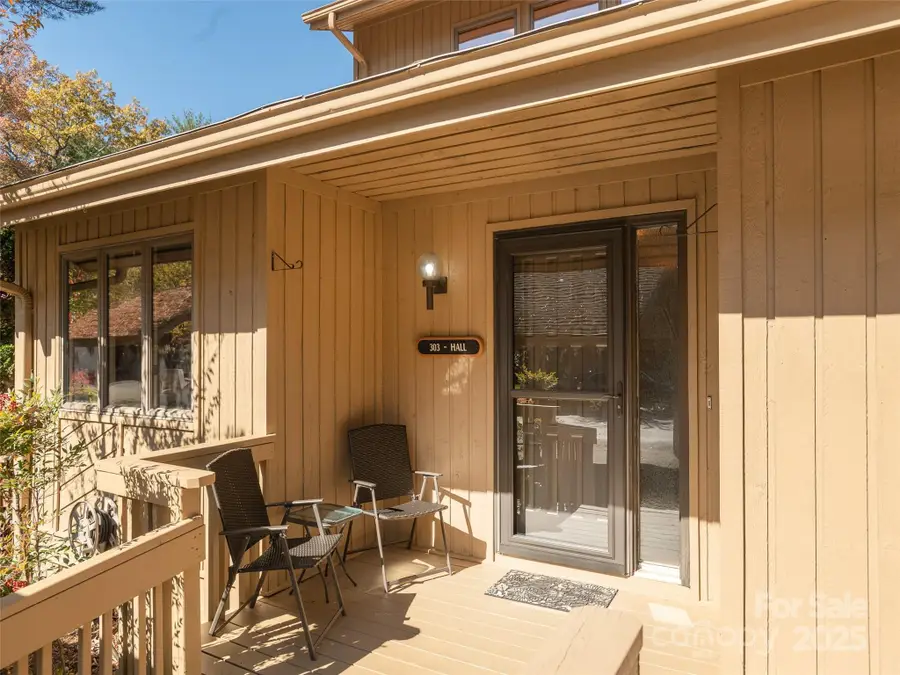 303 N Scarlet Oak Lane, Hendersonville, NC 28791 - Image #2