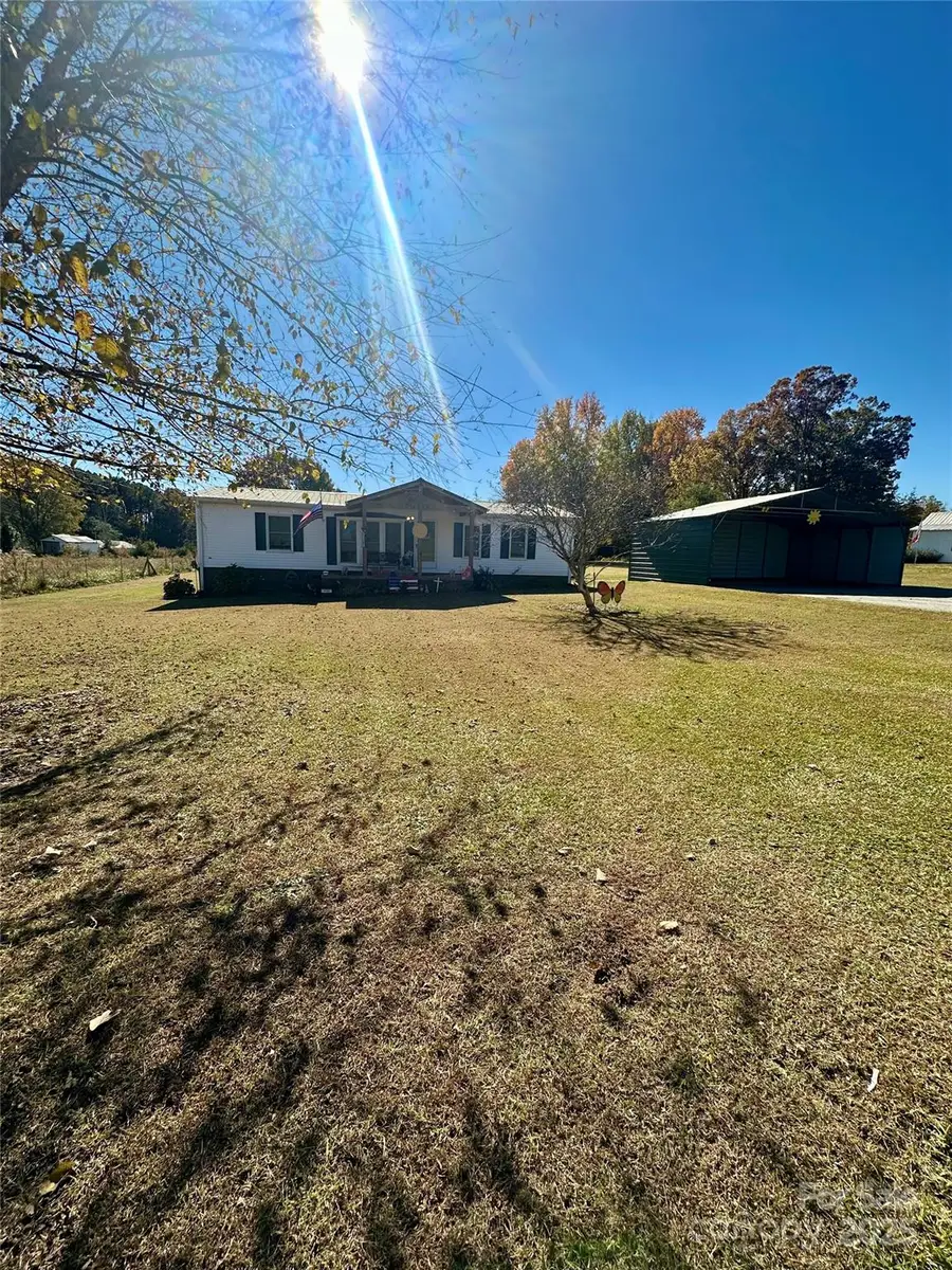 4148 Puetts Chapel Road, Dallas, NC 28034 - Image #2