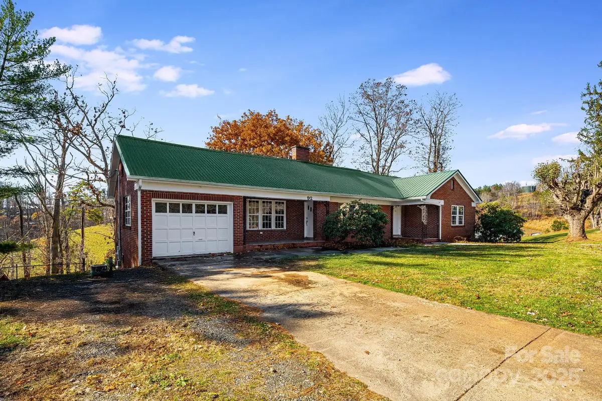 92 Parkway View Road, Mars Hill, NC 28754 - Image #1