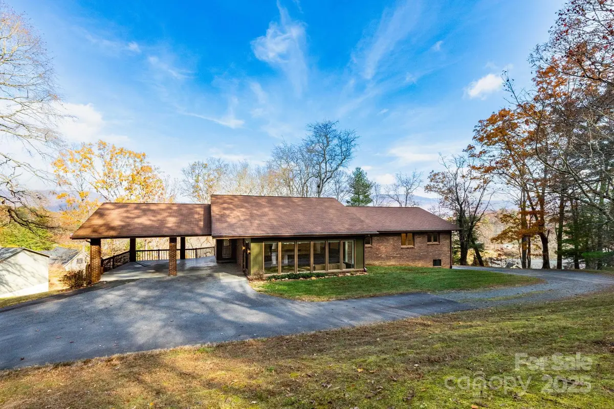 84 Joe Jenkins Road, Fairview, NC 28730 - Image #1