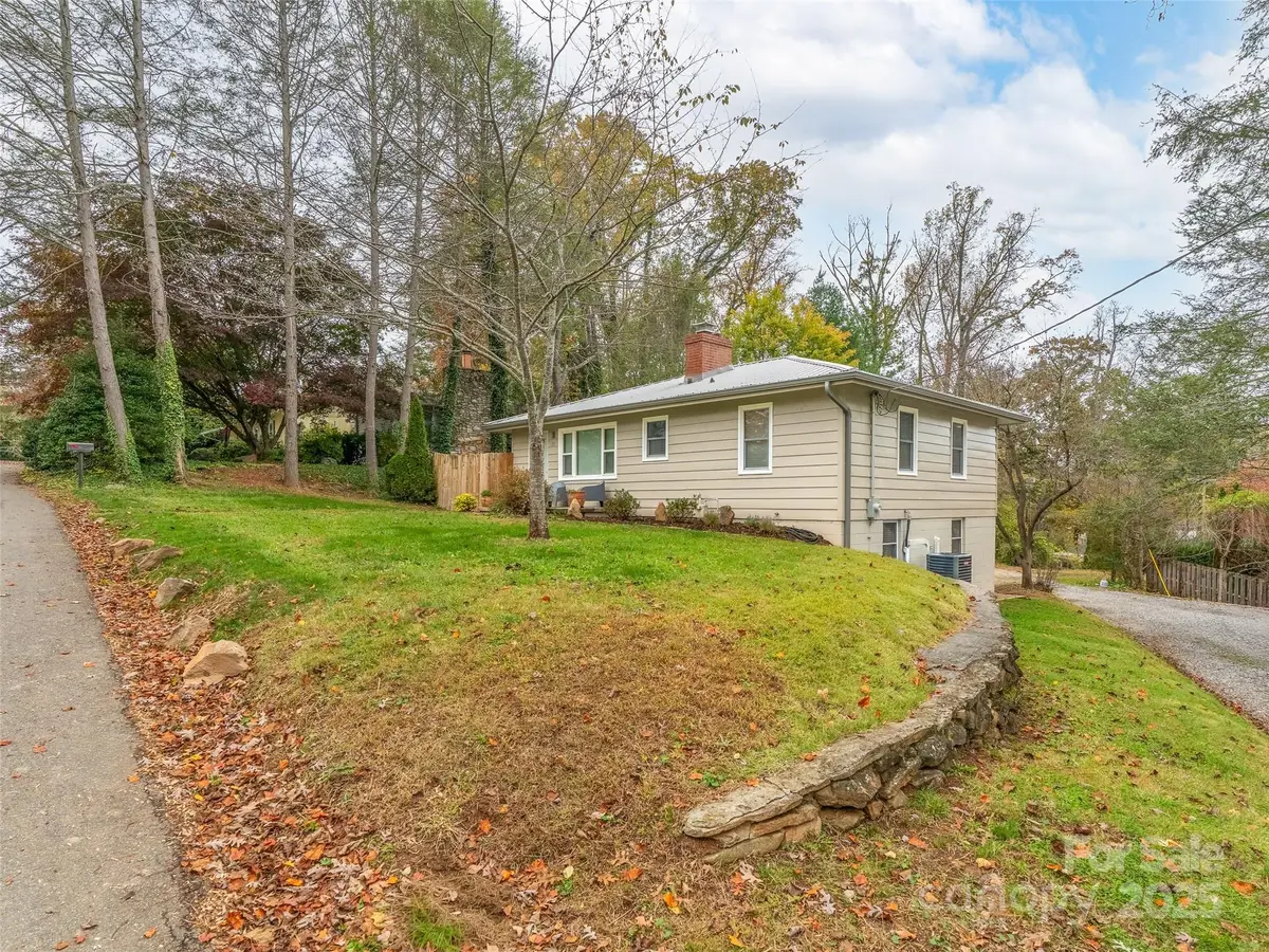 32 Chiles Avenue, Asheville, NC 28803 - Image #1