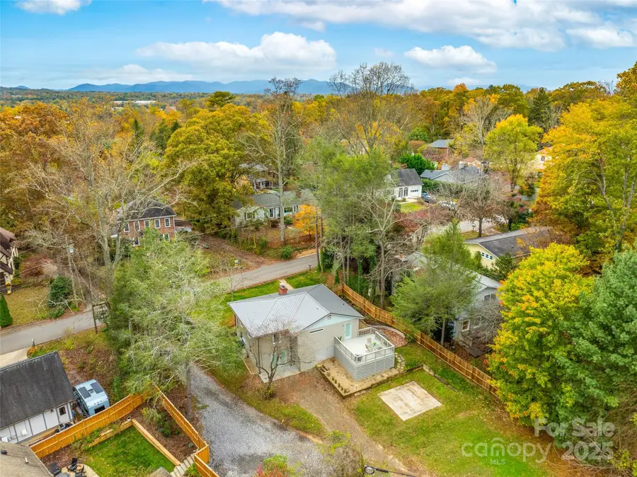 32 Chiles Avenue, Asheville, NC 28803 - Image #2