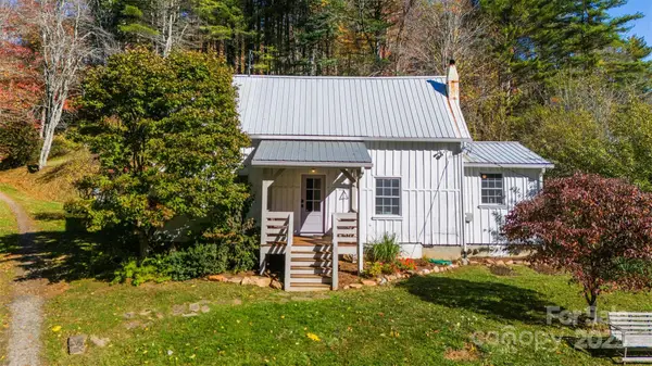 8 Gentry Hill Lane, Laurel Springs, NC 28644