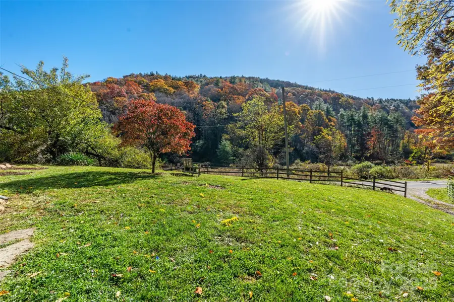 8 Gentry Hill Lane, Laurel Springs, NC 28644 - Image #3