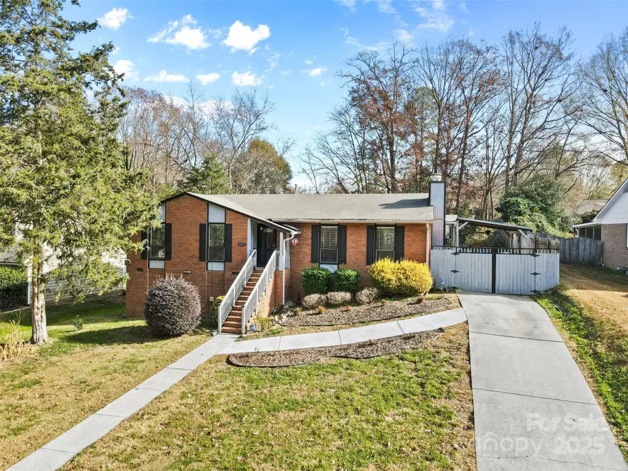 6221 Thermal Road, Charlotte, NC 28211 - Image #3