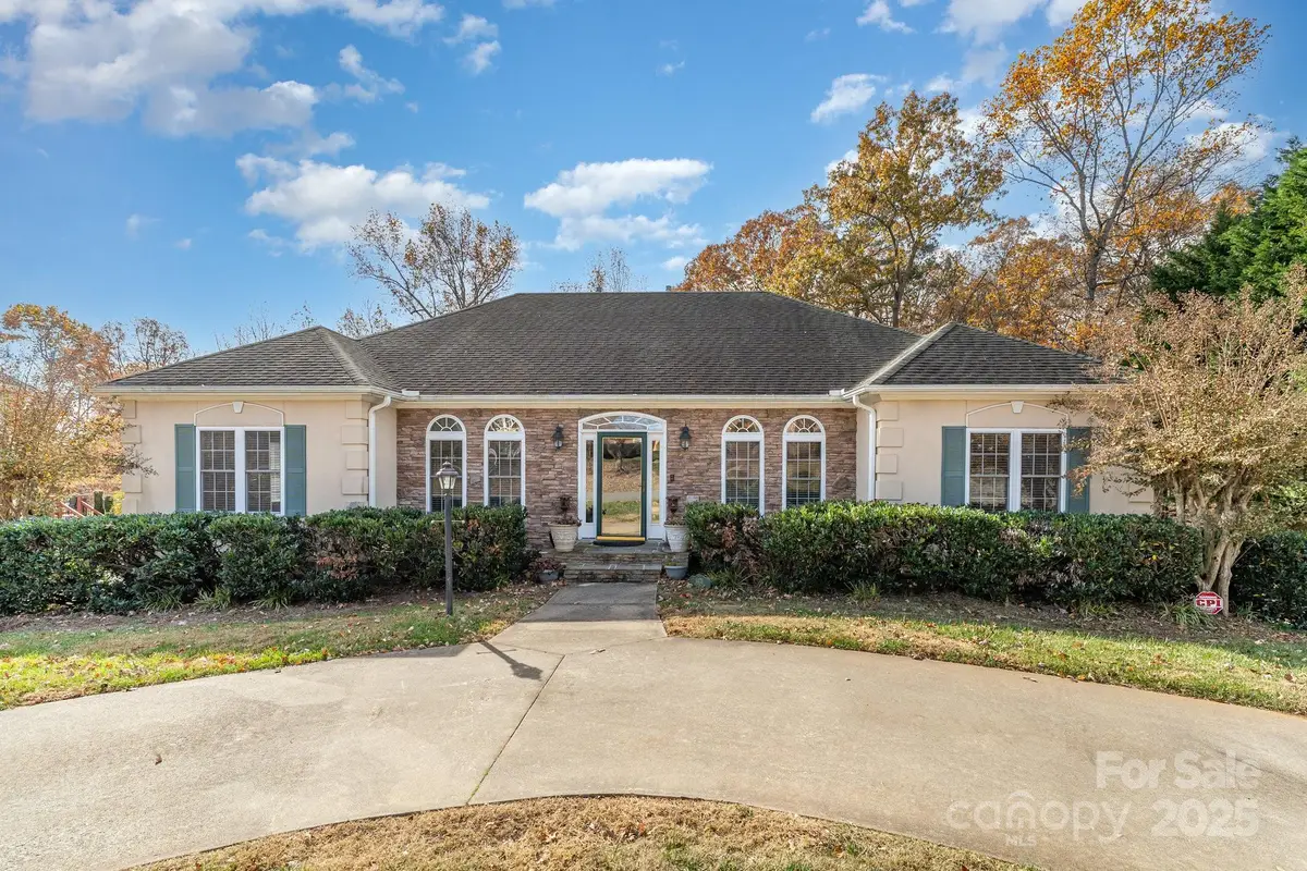 4476 Lochurst Drive #25, Pfafftown, NC 27040 - Image #1