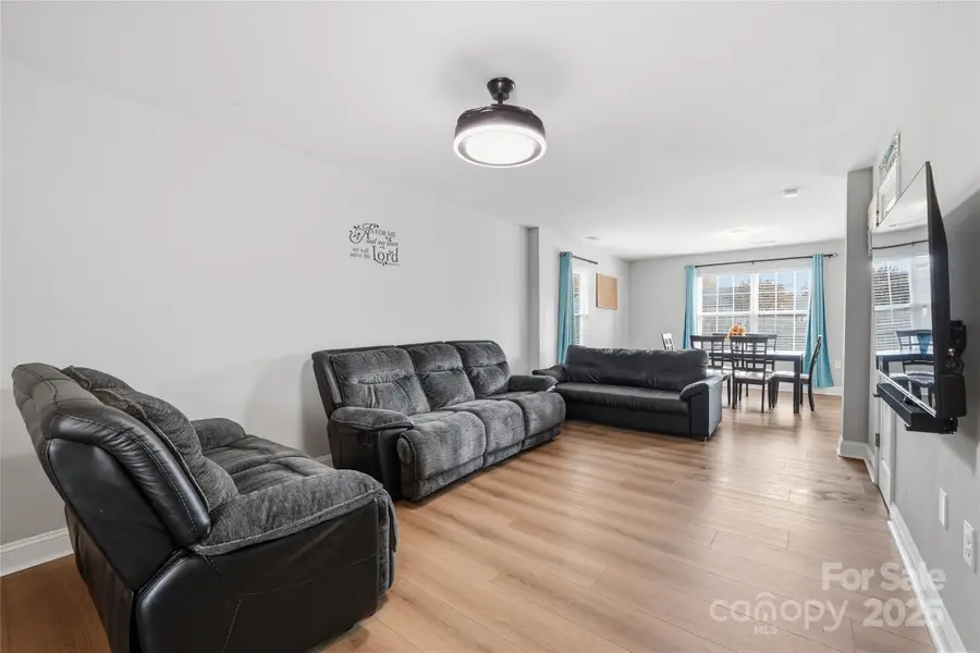 4924 Acorn Forest Lane, Charlotte, NC 28269 - Image #2