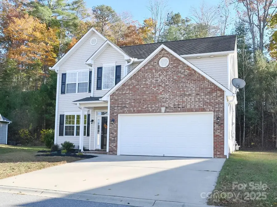 28 Stone River Drive, Asheville, NC 28804 - Image #2