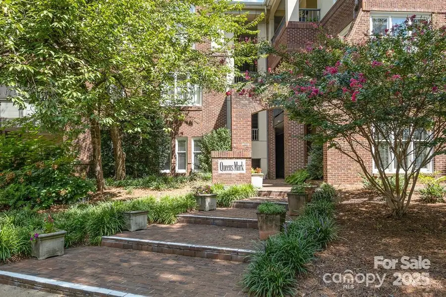 325 Queens Road #2, Charlotte, NC 28204 - Image #2