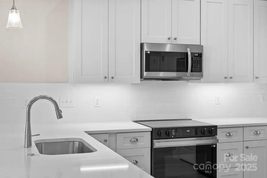 107 Collin Place #3, Asheville, NC 28804 - Image #2