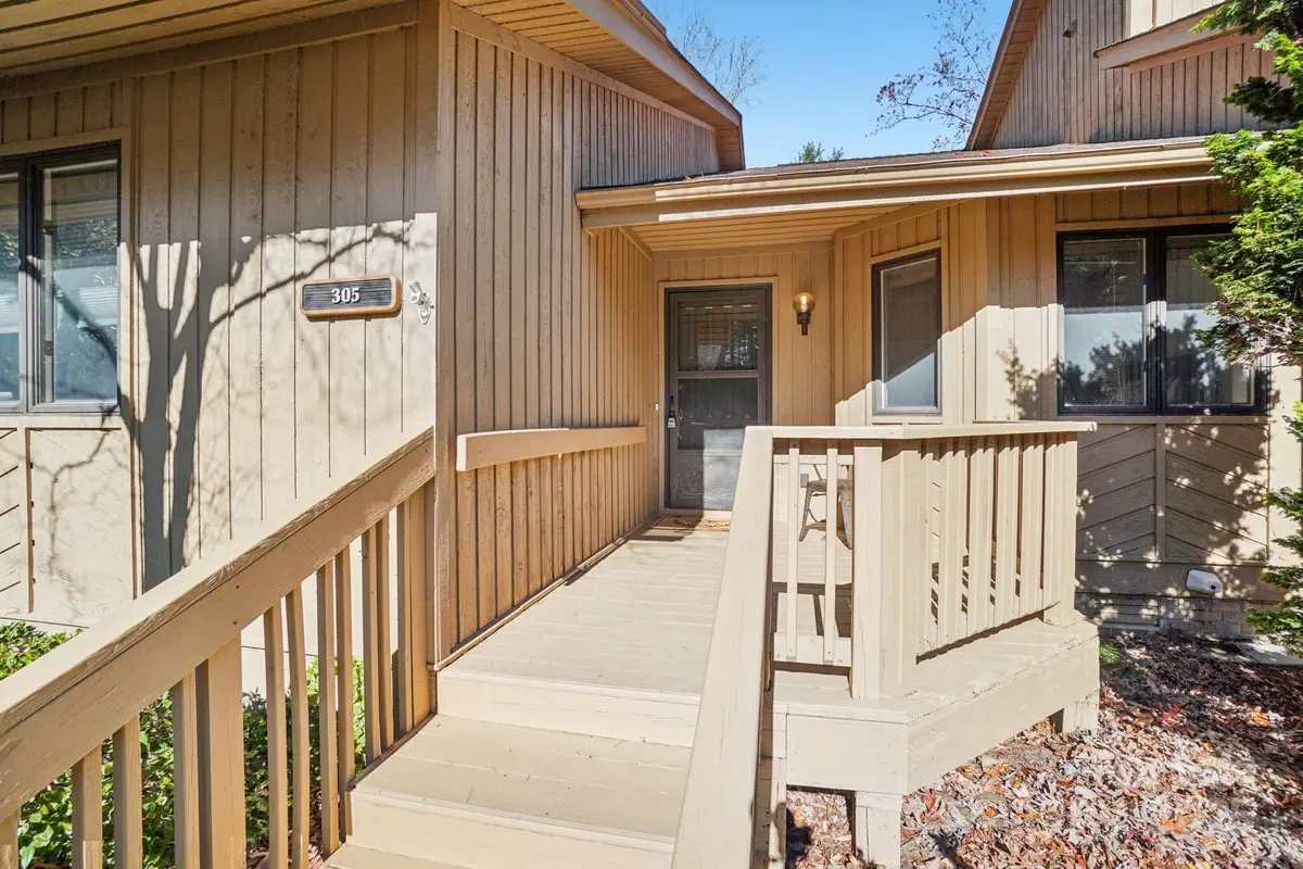 305 N Scarlet Oak Lane, Hendersonville, NC 28791 - Image #1