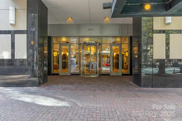230 S Tryon Street #1105, Charlotte, NC 28202