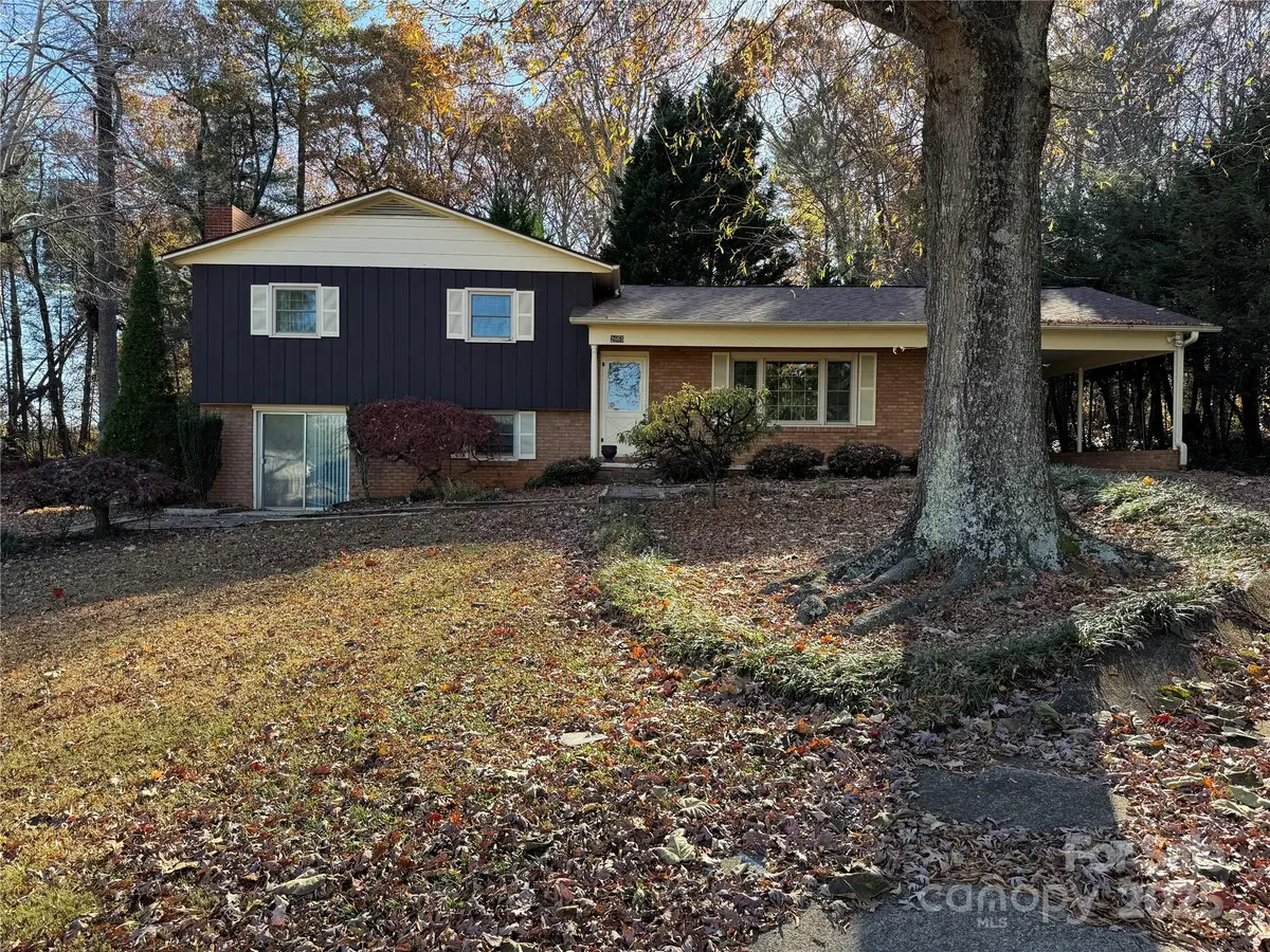 2665 Fairway Acres Circle, Lenoir, NC 28645 - Image #1