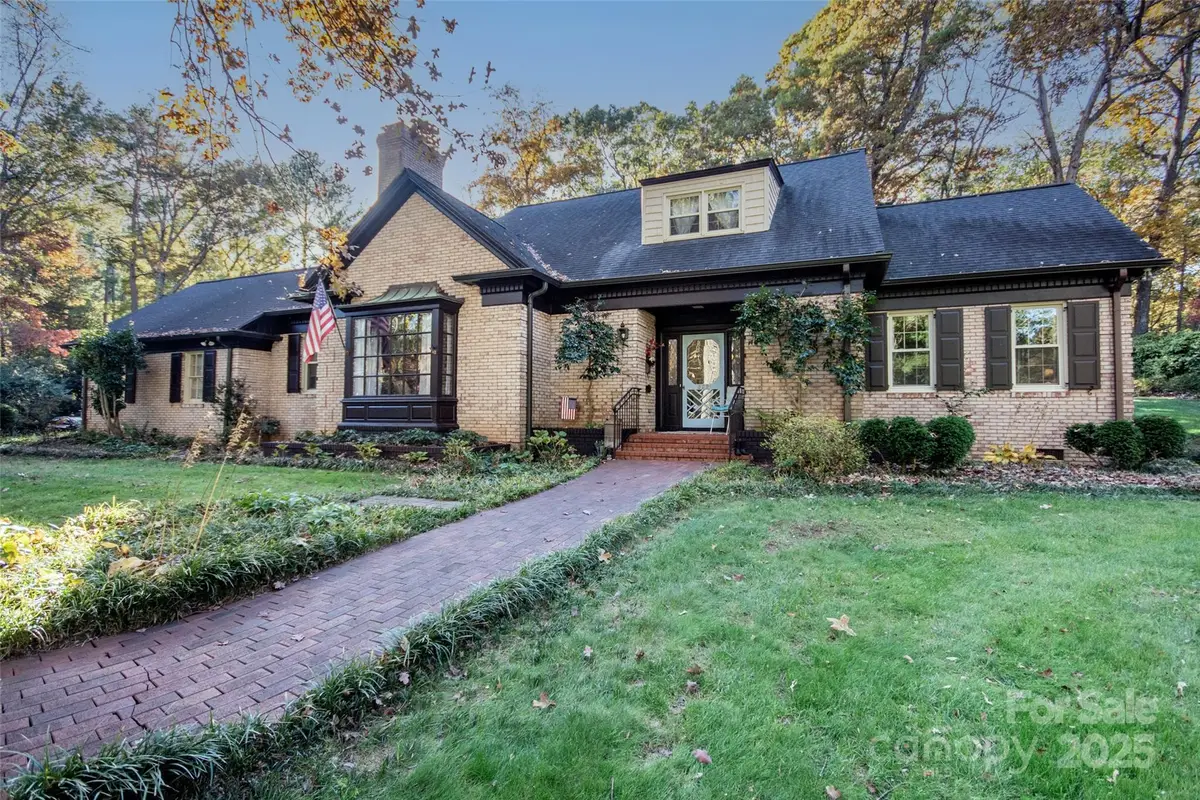 322 Valley Stream Road, Statesville, NC 28677 - Image #1