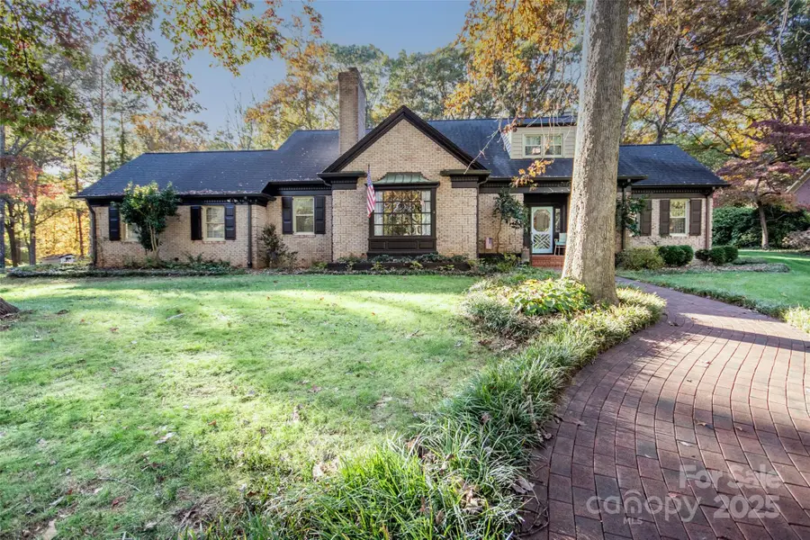 322 Valley Stream Road, Statesville, NC 28677 - Image #2