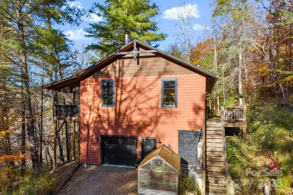 123 Holly Hill Farm Road, Mars Hill, NC 28754