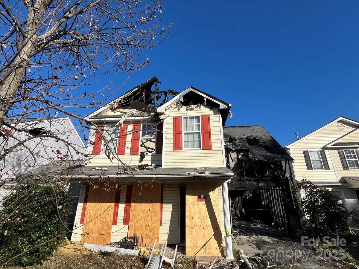 7007 Frye Place, Charlotte, NC 28269 - Image #1