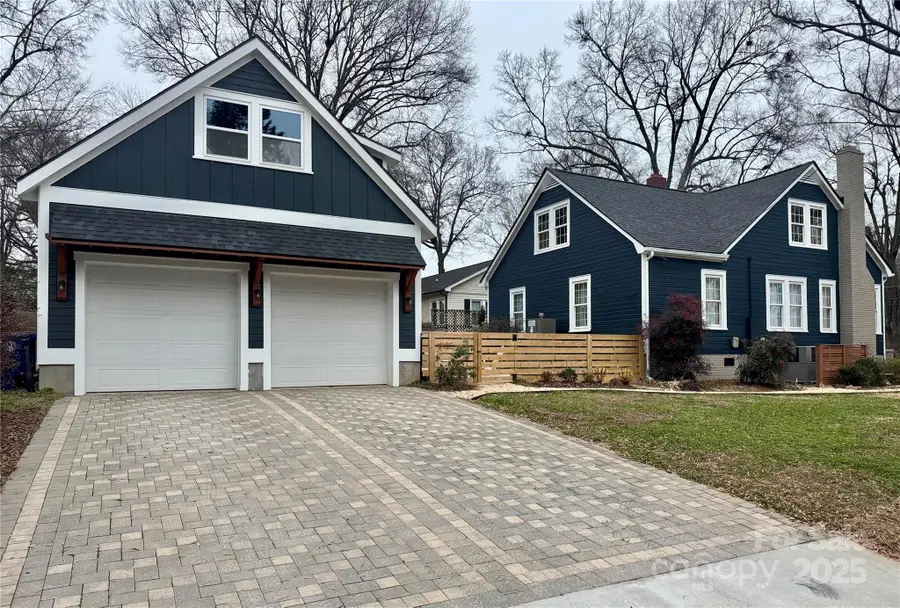 143 E Stewart Avenue, Mooresville, NC 28115 - Image #2