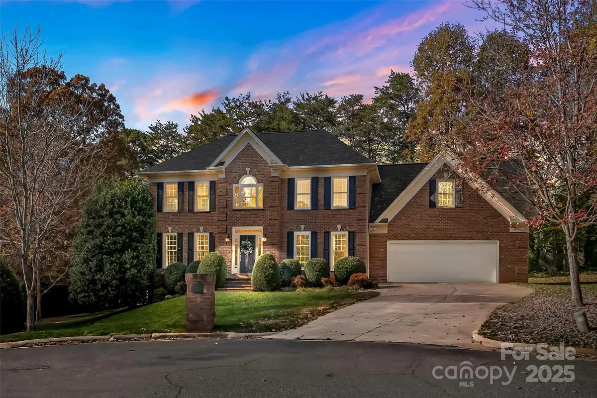 1131 38th Avenue Ne, Hickory, NC 28601 - Image #1