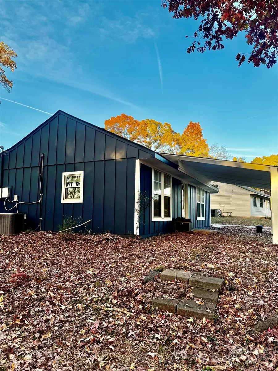 1356 Choyce Avenue, Charlotte, NC 28217 - Image #2