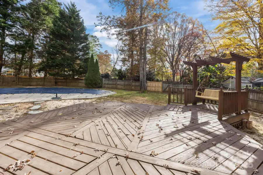 2438 Crescent Knoll Drive, Matthews, NC 28105 - Image #3