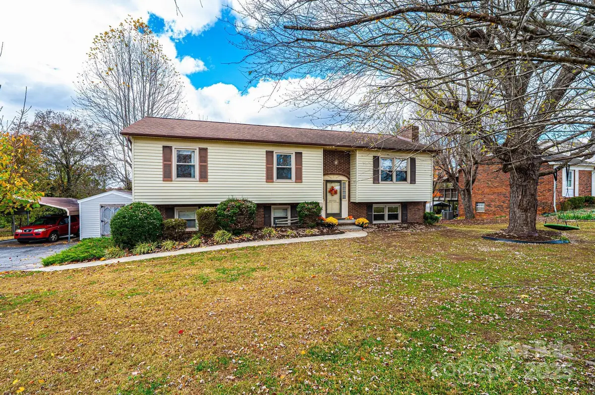 2570 Raintree Street, Connelly Springs, NC 28612 - Image #1