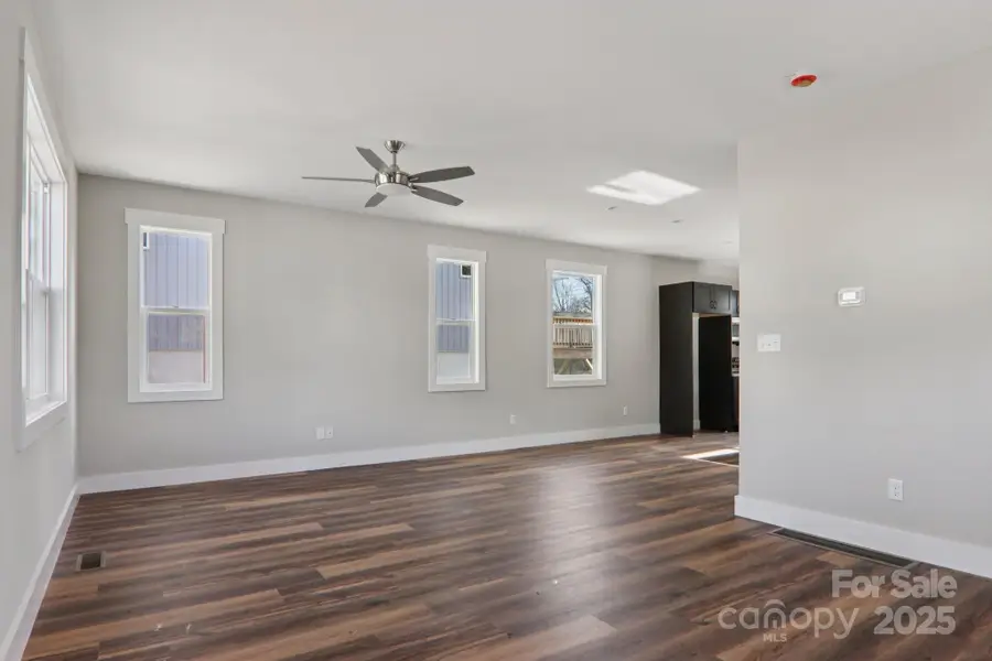 12 Escondido Drive, Asheville, NC 28806 - Image #3