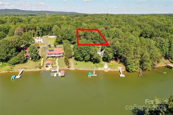 6968 Navajo Trail, Sherrills Ford, NC 28673