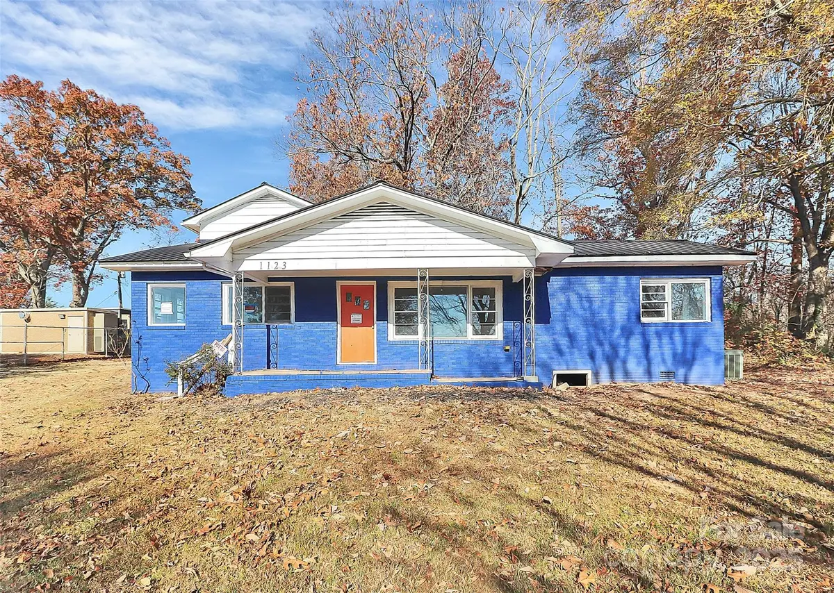 1123 E Gaston Street, Lincolnton, NC 28092 - Image #1