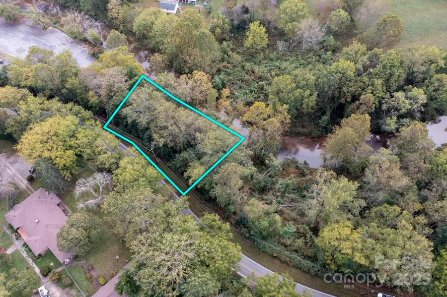 632 Sand Hill Road, Asheville, NC 28806 - Image #2